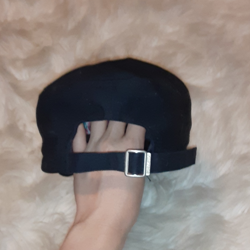 Hat - Picture 3 of 4